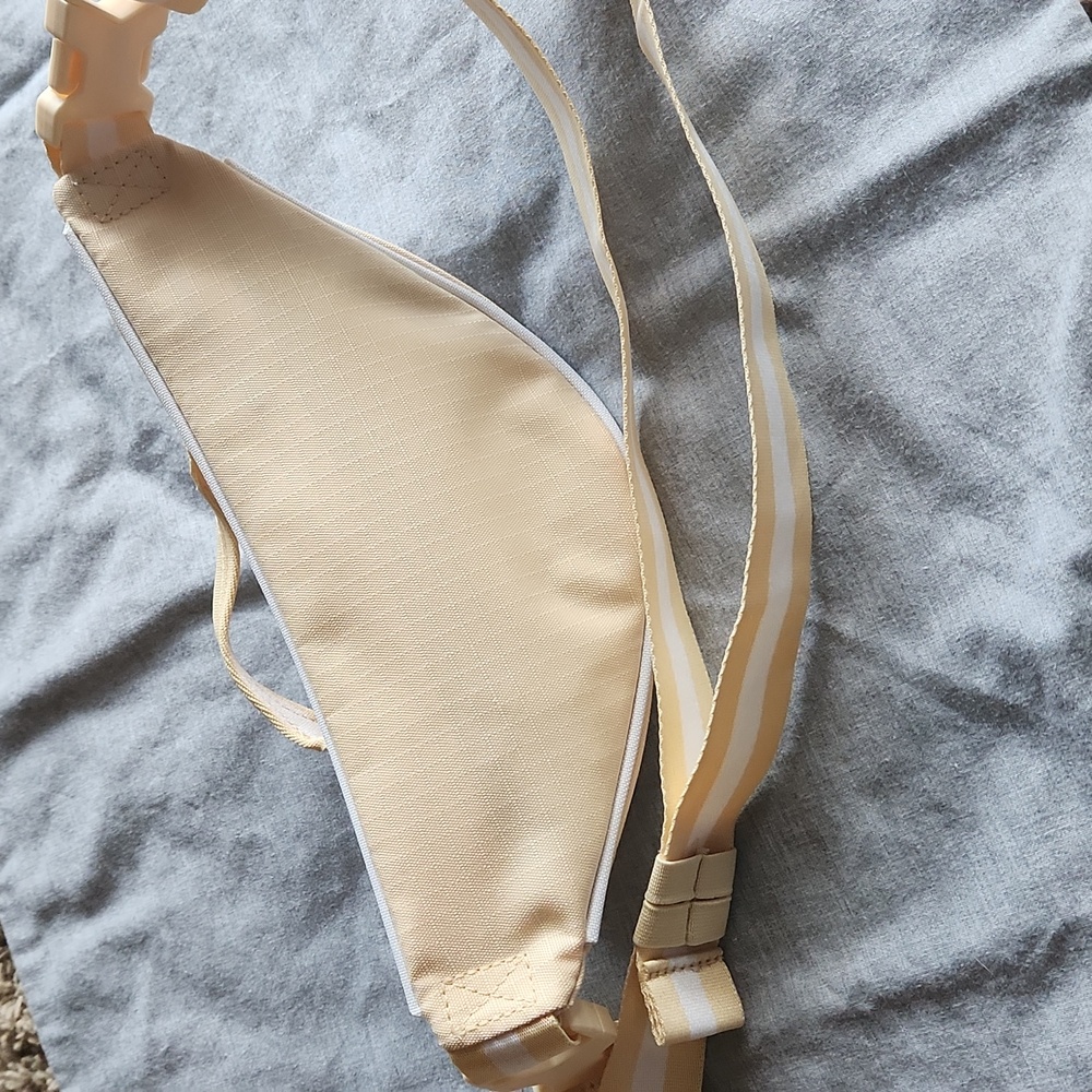 Nike EUC yellow belt bag - Picture 4 of 8